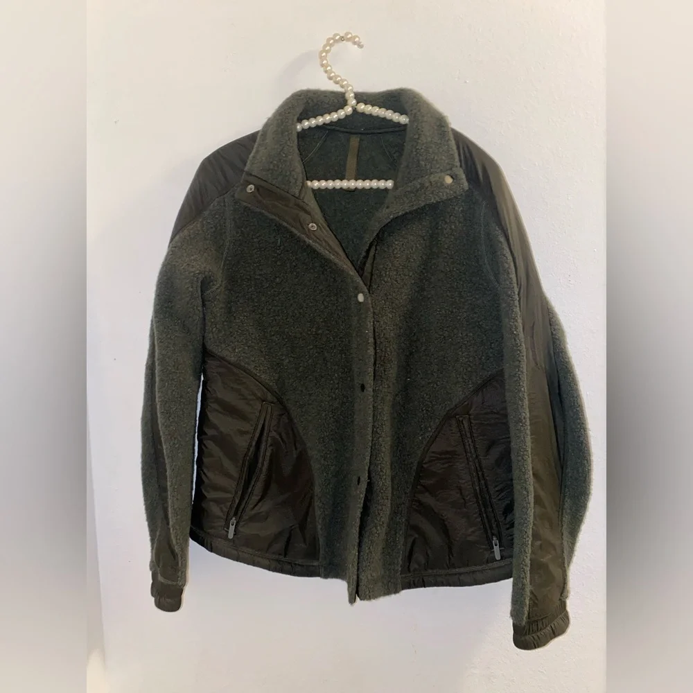 Lululemon Go Cozy wool blend tech jacket Size 6 forest green - Picture 4 of 9